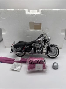 FRANKLIN MINT 1:10 HARLEY DAVIDSON ROAD KING RALLY EDITION 2002 B11A750 LIMITED - Picture 1 of 7