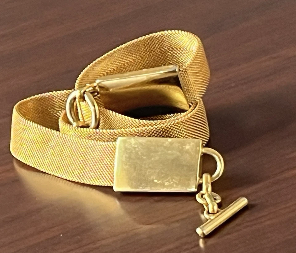 Cinturón de cadena vintage tono dorado hebilla cierre de palanca ajustable Foto 1 de 4