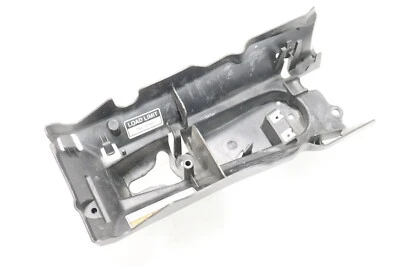 09-14 YAMAHA YZF R1 OEM TRASERO GUARDABARROS TRASERO DEBAJO TRASERO BATERÍA CAJA BANDEJA Foto 1 de 4