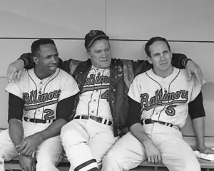 Baltimore Orioles FRANK and BROOKS ROBINSON, HANK BAUER Glossy 8x10 Photo Print - Picture 1 of 1