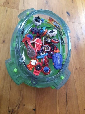 Beyblade Burst Drive Arena + Starter und Kreisel! Set - Bild 1 von 4