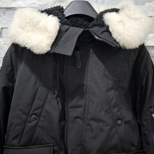 Coach Parka Corto con Cappuccio Uomo Taglia S Nero NUOVO Giacca Invernale con Shearling
