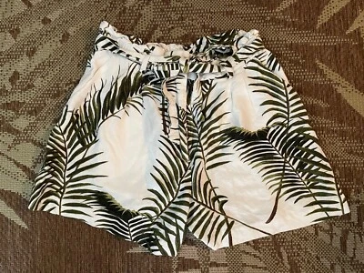 H & M 棕榈叶纸袋腰带短裤 - 全新,女式 10 码(适合 8 码) — 第 1/2 张图片