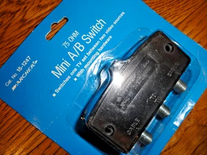 Mini Interruptor A/B Coaxial ARCHER Nº 15-1247 75-Ohm NUEVO SELLADO - Imagen 1 de 8