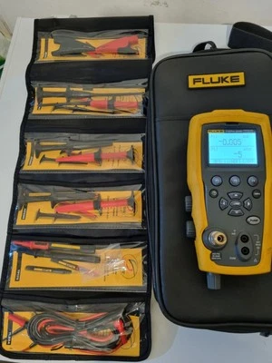 Fluke 719PRO 300G Electric Pressure Calibrator (USED) + Fluke TLK - 225 (NEW) - Image 1 of 2