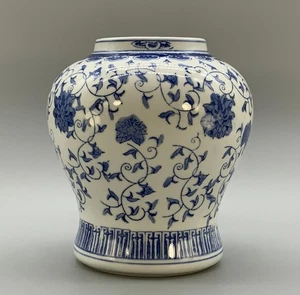 Decorative 18thC-Style Chinese Porcelain Blue and White Floral Baluster Vase - Picture 1 of 12