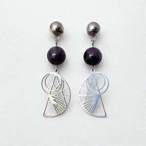 Earrings Silver Amethyst Bead Shell Charm Drop Stainless Steel Hypoallergenic - Picture 1 of 3