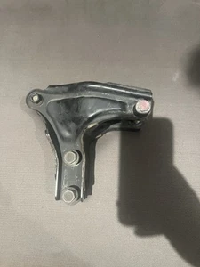 99-00 HONDA CIVIC SI EM1 - B16A2 REAR TRANSMISSION T BRACKET OEM CTR EK9 #22 - Picture 1 of 3