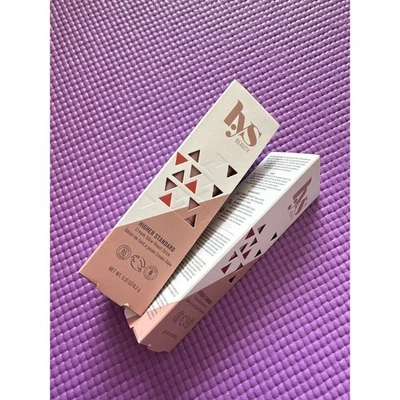 2 LYS Higher Standard Crema Brillo Rubor Stick en SIN INMUTARSE Y ENFOCADO NUEVO tamaño completo Foto 1 de 4