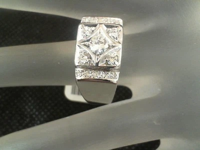 Anillo de moda de diamantes para caballero 15 diamantes 0,67 quilates T.W. Oro Blanco 14K (AD2001023) Foto 1 de 4