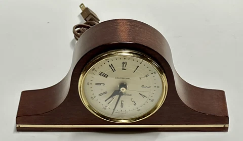 Vintage Seth Thomas Electric Mantle Shelf Clock "Mantelette" (Works) Cover