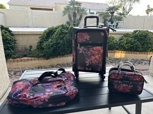 victorias secret carry on travel suitcase wheelie floral new 3 Pc Set Very Rare - Picture 1 of 13