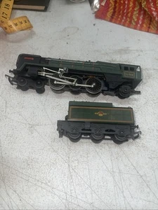 Hornby Model Train- Britannia 70000 -R.259 - Picture 1 of 18
