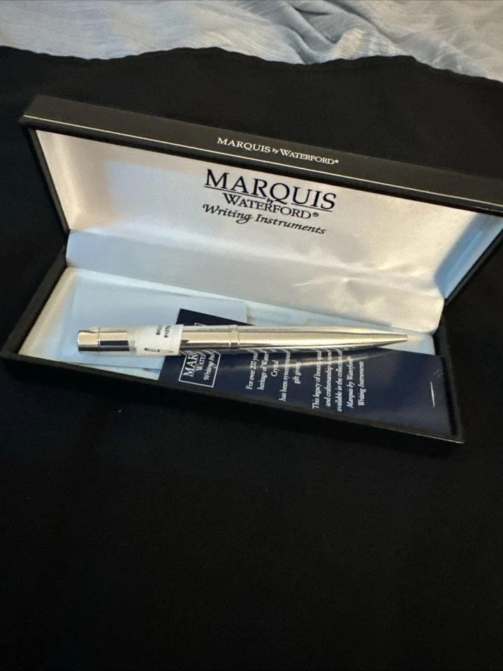 Bolígrafos de oficinas Foto 1 de 4