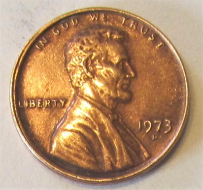 1973 D United States Lincoln Memorial Light Toning Copper Penny - combined ship - Image 1 of 2