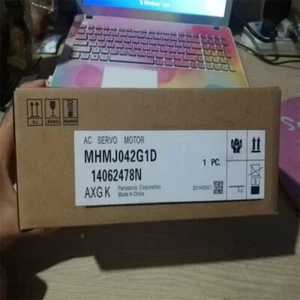 New in box MHMJ042G1D AC Servo Motor MHMJ042G1D free expedited shipping - Picture 1 of 11