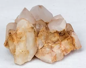 Muestra de roca de cuarzo cristalino del condado de Mariposa CA #1 melocotón heulandita con estilbita - Imagen 1 de 8