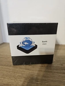 Earth 2024 3D Paper Calendar C3 - Picture 1 of 4