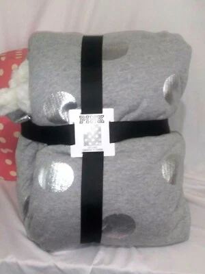 Manta de felpa Victoria's Secret rosa piel sintética XL LIM ED SUPER SUAVE NUEVA CON ETIQUETAS Foto 1 de 4