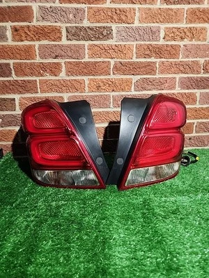 17 18 19 20 21 22 Chevy TRAX RH Pasajero Conductor LH Luz Trasera Freno LED 4267937 Foto 1 de 4