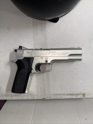 Винтажный пневматический пистолет Crosman 1008 Repeatair калибр .177 с гранулами проверен без зажима/04 - Изображение 1 из 3