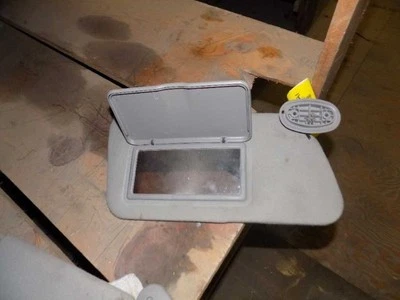 Parasol derecho pasajero con espejo se adapta a 00-05 GRAND AM 102755 Foto 1 de 2