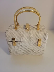 Vintage KORET White Wicker Handbag Purse With Metal Handle / Clasp - Picture 1 of 12