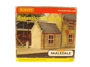 Hornby R8631 Extension Building (OO Gauge) Boxed - Picture 1 of 4