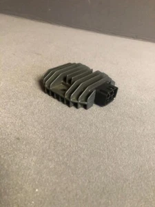 Yamaha YFZ450R Regler Gleichrichtereinheit - Bild 1 von 2