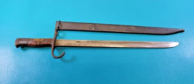 Bayoneta de Entrenamiento Arisaka Tipo 30 Japonesa Segunda Guerra Mundial Placa de Latón 9 + Vaina TR636 Foto 1 de 4