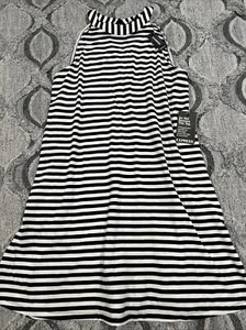 Express Women's Fit and Flare Black White Striped Dress Size Medium NWT - Picture 1 of 6
