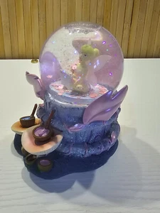 Disney Exclusive Tinkerbell Snow Globe Painting Neverland - Picture 1 of 9