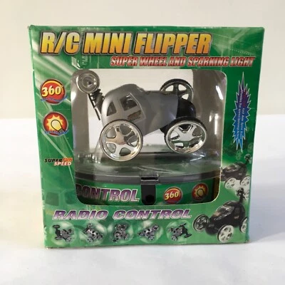 R/C Mini Flipper Super Wheel & Sparking Light - Image 1 of 4