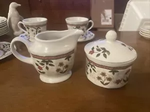 CHURCHILL ASSAM CREAMER AND SUGER SET WITH LID - Picture 1 of 16