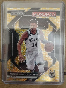 Giannis Antetokounmpo 2023-24 Prizm PS5 Gold Millionaire Shimmer Prizm /500 - Picture 1 of 3