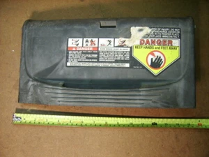 Cortacésped Ace 4HP MTD 731-04134 931-04134 PUERTA DE DESCARGA TRASERA - Imagen 1 de 3