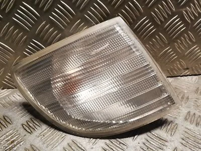 MERCEDES-BENZ VITO Furgon 638 Front right turn light - Image 1 of 4