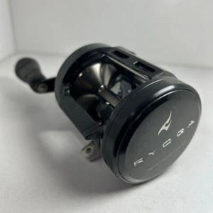 Carrete de baitcasting Daiwa Ryoga Shrapnel C3000HL 6,2:1 mano izquierda - usado - Imagen 1 de 4