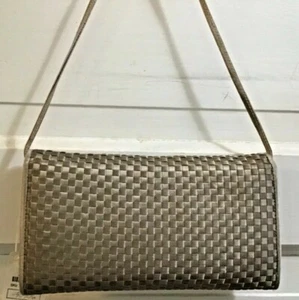 NWT Women’s NEIMAN MARCUS Crossbody Wallet /Clutch 8x4.5 SRP 85 - Picture 1 of 10