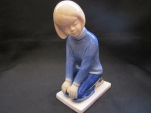 Antique Porcelain Figurine Girl Painting Old Art UNIQUE Rare Germany Original - Picture 1 of 10