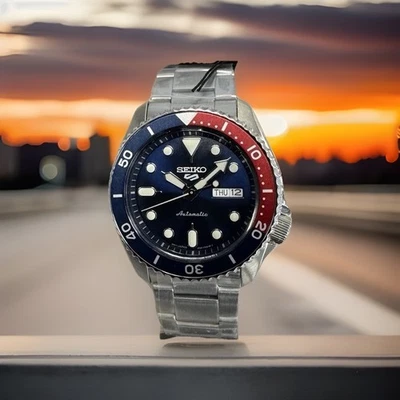 Reloj para hombre Seiko 5 automático esfera azul bisel Pepsi pulsera de acero SRPD53 NUEVO CON ETIQUETAS Foto 1 de 4
