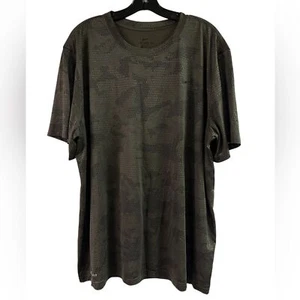 Neu ohne Etikett Nike kurzärmliges Dri Fit T-Shirt Camouflage grün Größe XXL - Bild 1 von 5