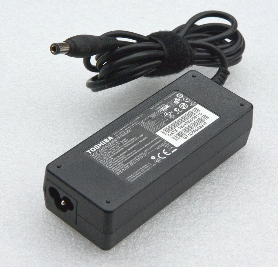 TOSHIBA NETZTEIL 15V 5A PA3755E-1AC3 PA3755E-1ACE FOR TECRA M1 M2 M3 75W #N99  - Bild 1 von 1