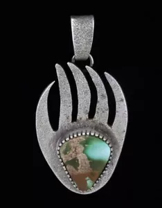 Natural Royston Turquoise Bear Paw Pendant By Navajo Artist Tommy Jackson - Picture 1 of 3