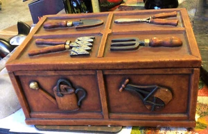 Holz Schatz Schmuck Stash Box Garten Motiv - 7,5" x 5" x 3" - Bild 1 von 7