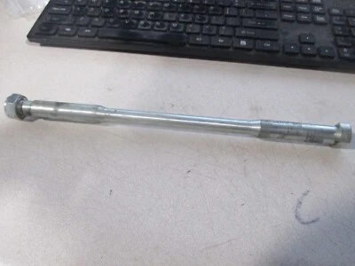 Eje de pivote compatible con: Yamaha FZR600 FZR400 TDM850 FZ600 46X-22141-00 Foto 1 de 4