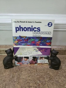 2nd Grade - PHONICS LESSONS (Letters & Words) (2003, Fountas & Pinnell) - Picture 1 of 11