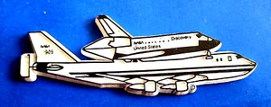 NASA Boeing 747 and Space Shuttle Discovery Fridge Magnet 3 1/4in x 1in - Picture 1 of 2