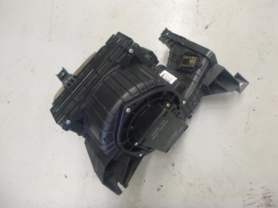 Subaru Forester SG9 STi 2004-07 AC Air Con Heater Blower Motor Assembly - Imagem 1 de 1