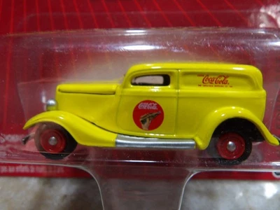 1933 FORD PANEL DELIVERY      JOHNNY LIGHTNING COCA-COLA DELIVERY VEHICLES  1:64 - Image 1 of 4